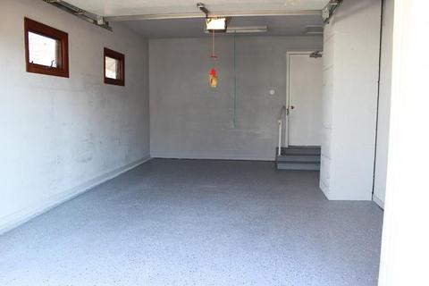 225 Corona St, Springfield, MA 01104 photo 23