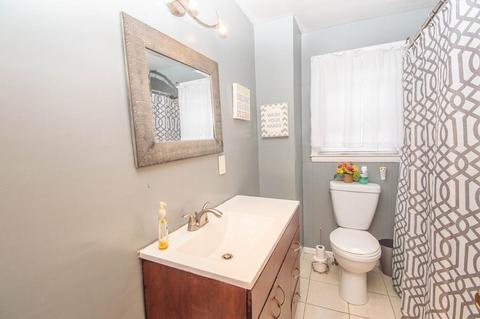 8 Ellery St, Springfield, MA 01129 photo 9