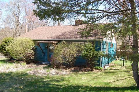 481 Granite St, Worcester, MA 01607 photo 2