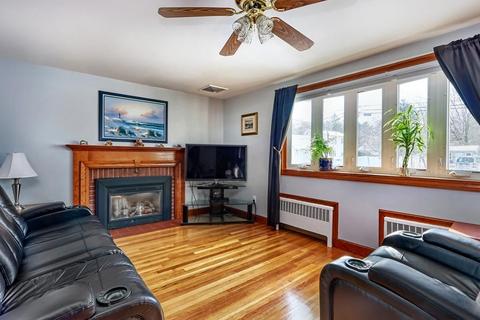13 Willard St, Dedham, MA 02026 photo 4