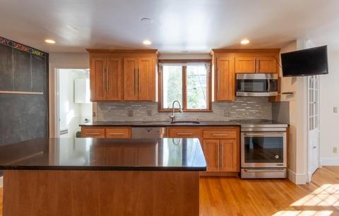 15 Concord St, Needham, MA 02492 photo 2