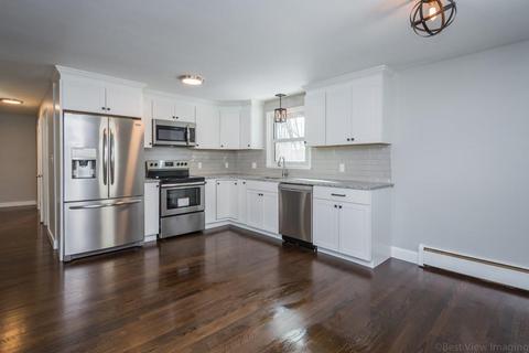 60 Harold St, Worcester, MA 01604 photo 3