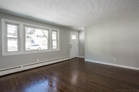 60 Harold St, Worcester, MA 01604 photo 9