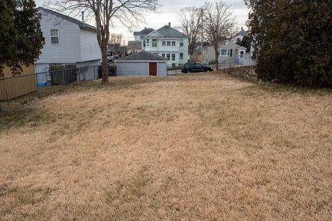 1077 County St, Fall River, MA 02723 photo 5