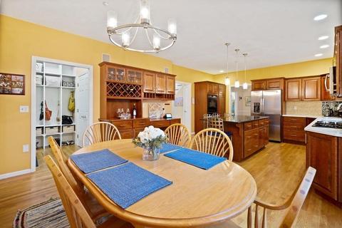 26 Overlook Dr E, Framingham, MA 01701 photo 11