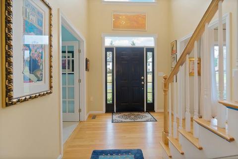 26 Overlook Dr E, Framingham, MA 01701 photo 7