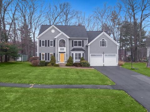 26 Overlook Dr E, Framingham, MA 01701 photo 2