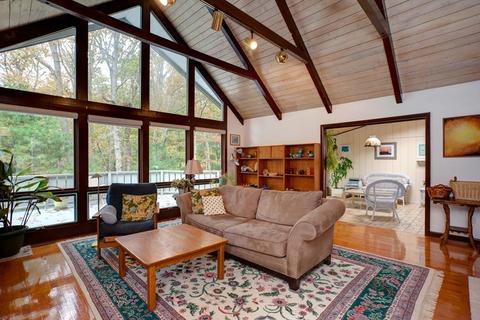 169 Glenneagle Dr, Mashpee, MA 02649 photo 4