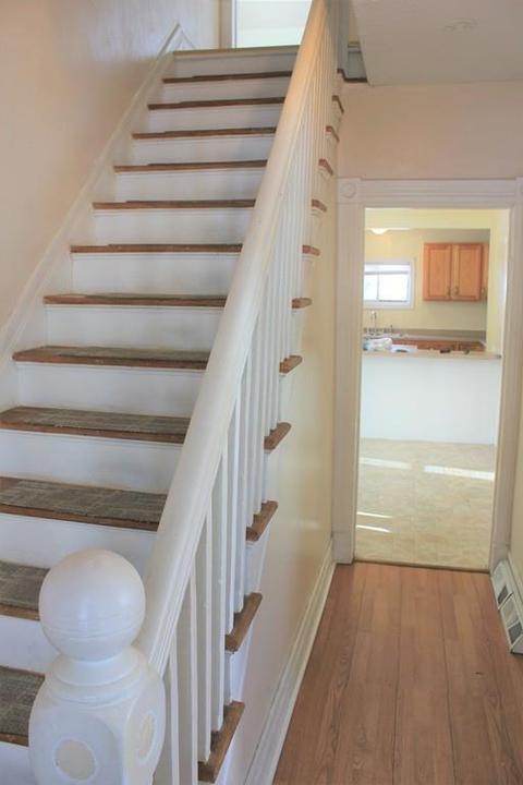 60 Nelson Ave, Springfield, MA 01109 photo 5