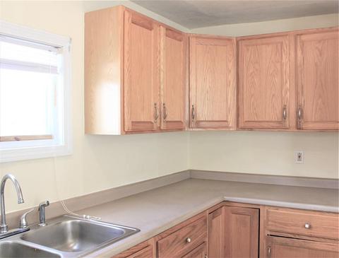 60 Nelson Ave, Springfield, MA 01109 photo 8