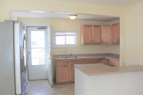 60 Nelson Ave, Springfield, MA 01109 photo 7