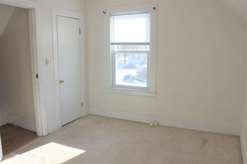 60 Nelson Ave, Springfield, MA 01109 photo 9