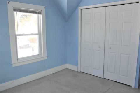 60 Nelson Ave, Springfield, MA 01109 photo 11