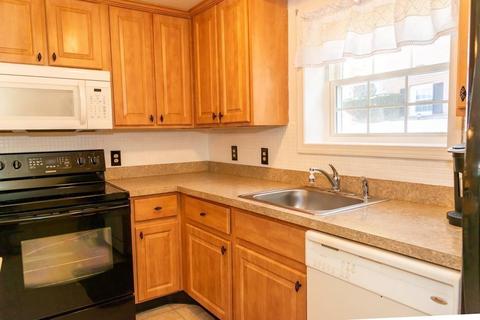 57 Sylvan St #4A, Danvers, MA 01923 photo 3