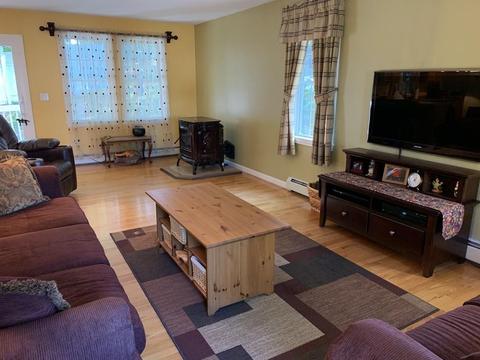 20 Freeman Ave, Webster, MA 01570 photo 10
