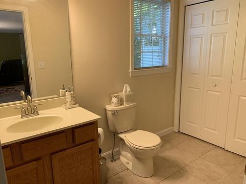 20 Freeman Ave, Webster, MA 01570 photo 13