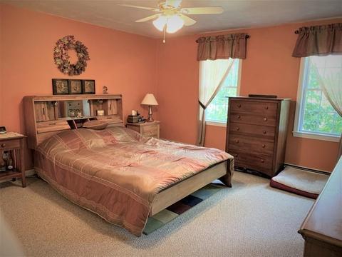 20 Freeman Ave, Webster, MA 01570 photo 16