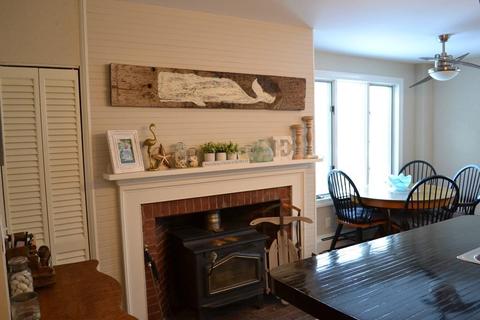 27 Wethersfield St, Rowley, MA 01969 photo 5