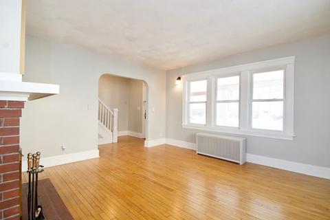 19 Meredith St, Springfield, MA 01108 photo 15