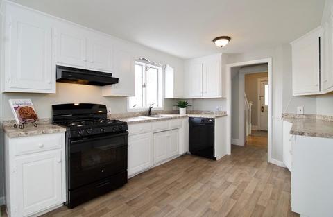 19 Meredith St, Springfield, MA 01108 photo 6