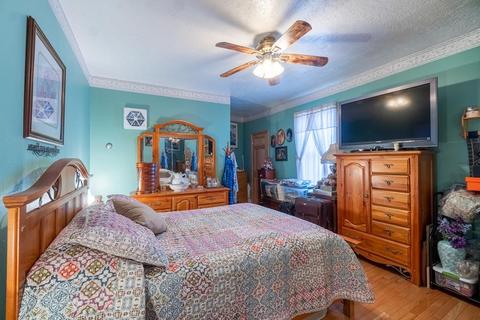 268 Park Ave, Woonsocket, RI 02895 photo 6