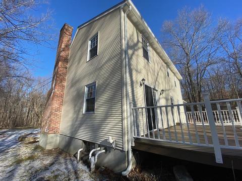 72 Old Douglas Rd, Webster, MA 01570 photo 3