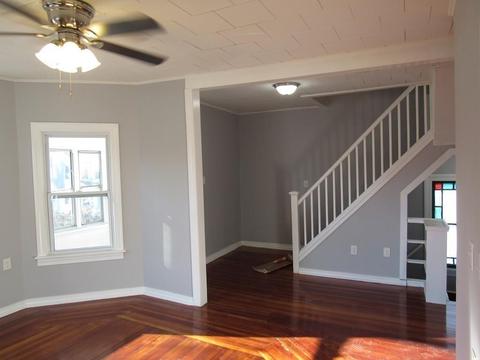 35 Daytona St, Springfield, MA 01108 photo 8
