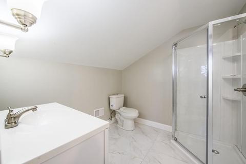 21 Old Point St, Springfield, MA 01109 photo 23
