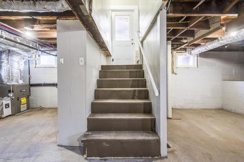 21 Old Point St, Springfield, MA 01109 photo 30