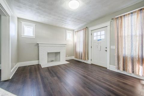 21 Old Point St, Springfield, MA 01109 photo 7
