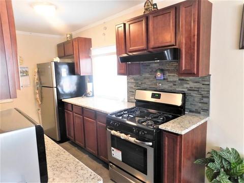 24 Ansara St, Springfield, MA 01104 photo 9