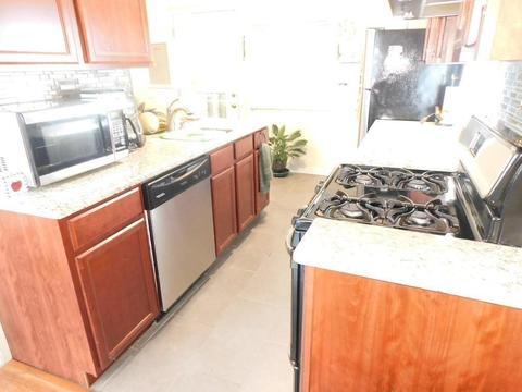 24 Ansara St, Springfield, MA 01104 photo 8