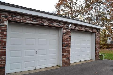 818 Wood St, Fall River, MA 02721 photo 3