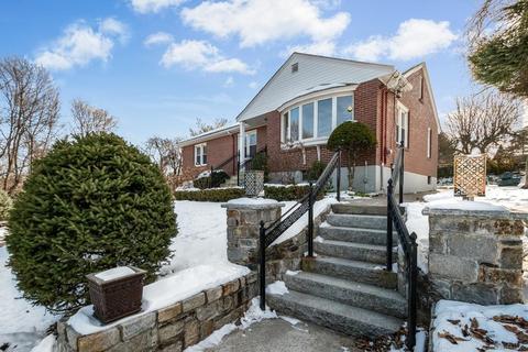 52 Ancona Rd, Worcester, MA 01604 photo 2