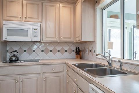 52 Ancona Rd, Worcester, MA 01604 photo 12