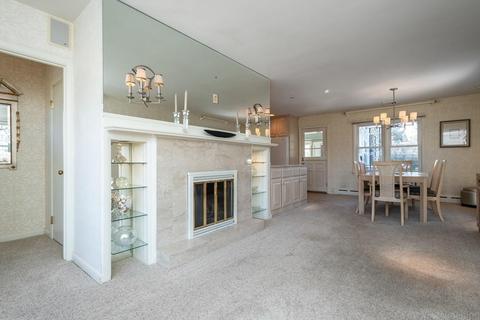 52 Ancona Rd, Worcester, MA 01604 photo 4