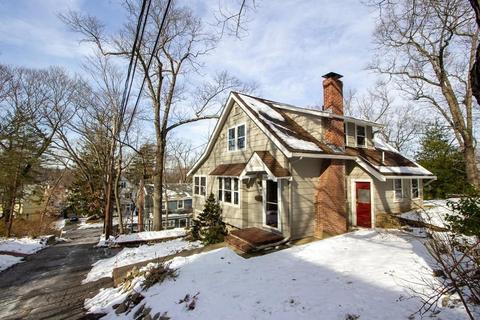 2 Florence Ter, Arlington, MA 02476 photo 3