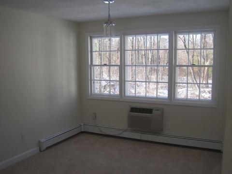 24 Juniper Ln, Framingham, MA 01701 photo 8