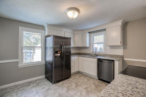 110 Gilman St, Springfield, MA 01118 photo 3