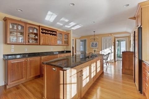 61 Summer St, Hingham, MA 02043 photo 10
