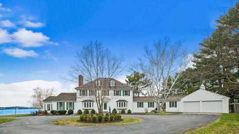 61 Summer St, Hingham, MA 02043 photo 2