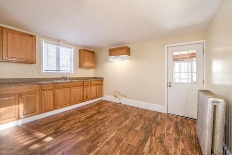 17 Van Ness St, Springfield, MA 01107 photo 11