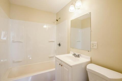 17 Van Ness St, Springfield, MA 01107 photo 12