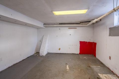 17 Van Ness St, Springfield, MA 01107 photo 23