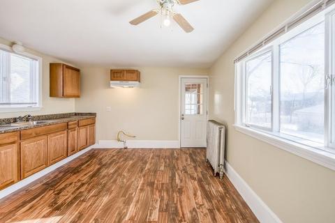 17 Van Ness St, Springfield, MA 01107 photo 8