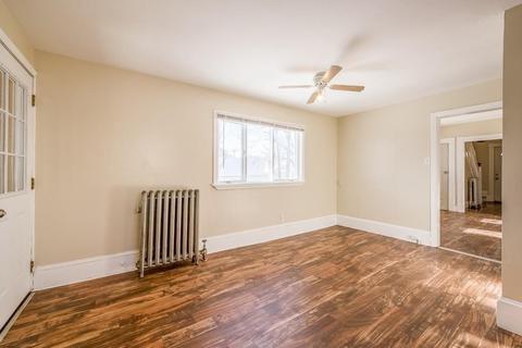 17 Van Ness St, Springfield, MA 01107 photo 9