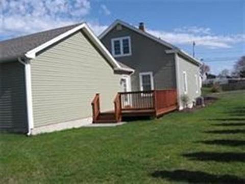 8 Caddyshack Dr, Chicopee, MA 01020 photo 4