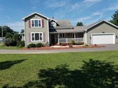 8 Caddyshack Dr, Chicopee, MA 01020 photo 1