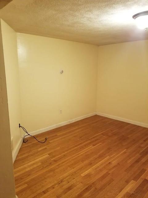 7 Russell St, Everett, MA 02149 photo 5