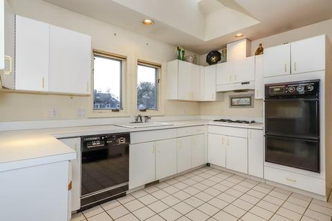 6 Mulberry Ln, Canton, MA 02021 photo 2